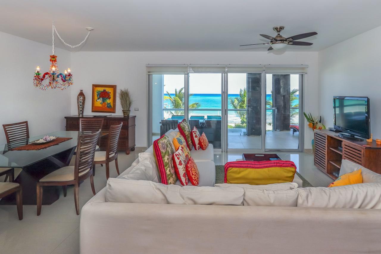 Сasa de vacaciones Beachfront With Tub, 3 Bedroom & Pool - At Mareazul Corazon *